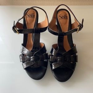 NWOT Söfft Women’s size 7.5 heels Leather